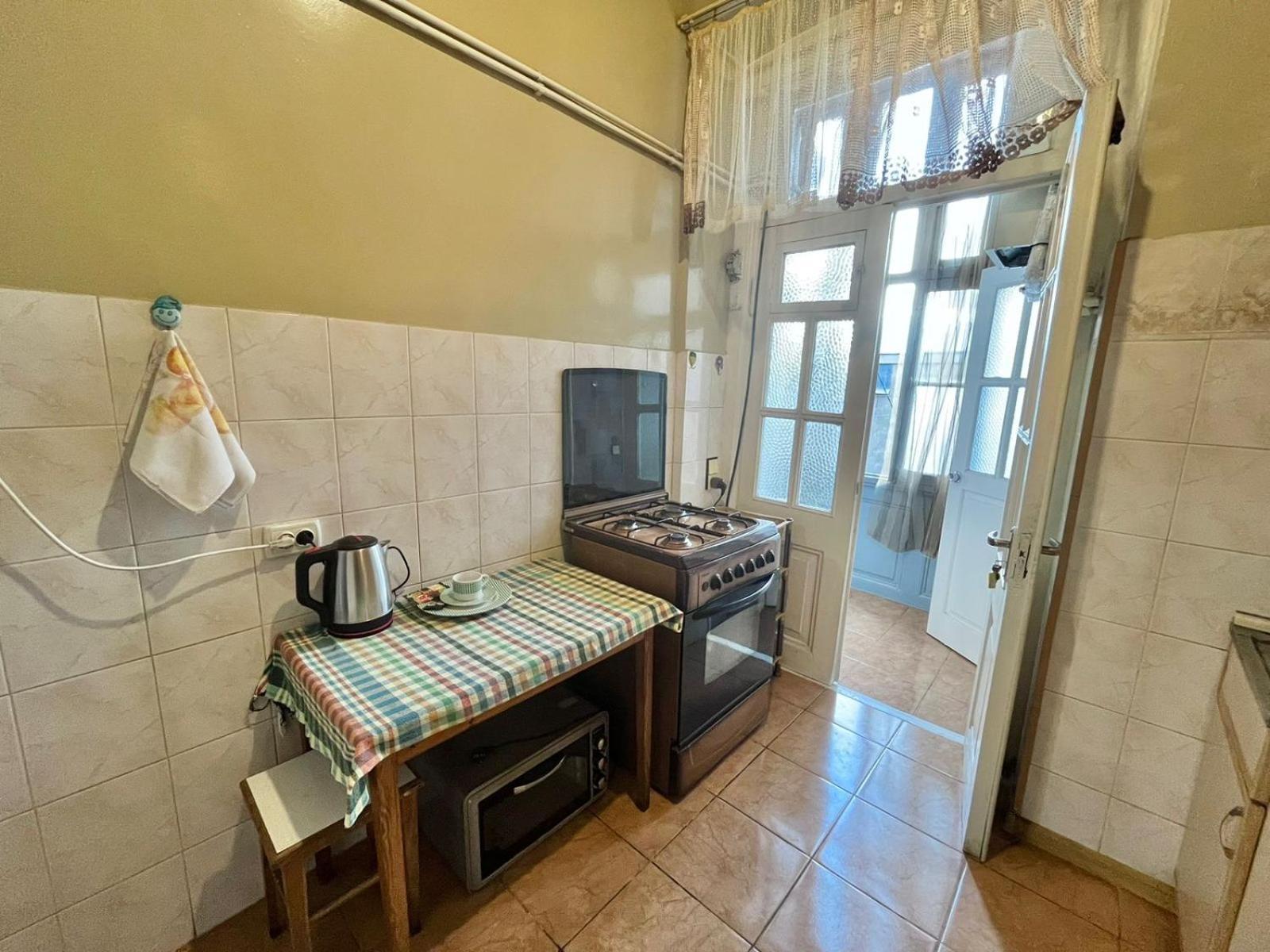 Apartment Down Town Group Tbilisi Bagian luar foto