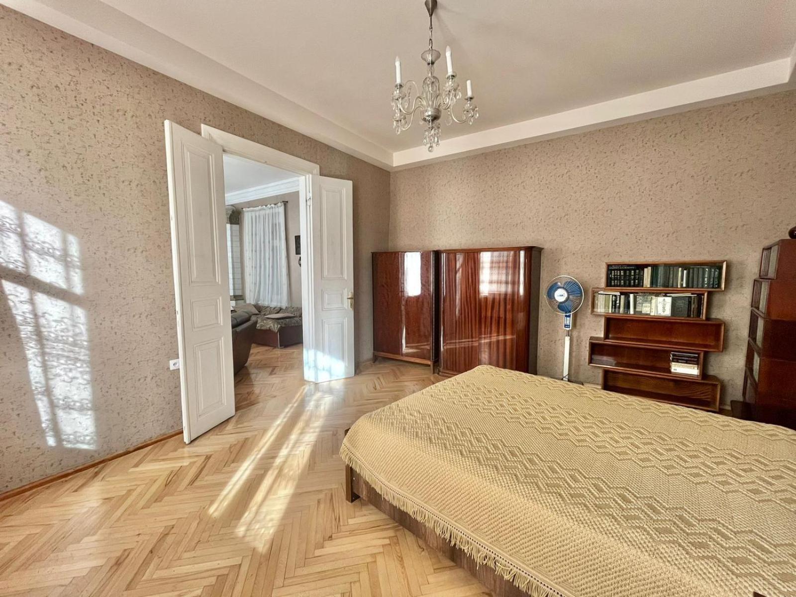 Apartment Down Town Group Tbilisi Bagian luar foto