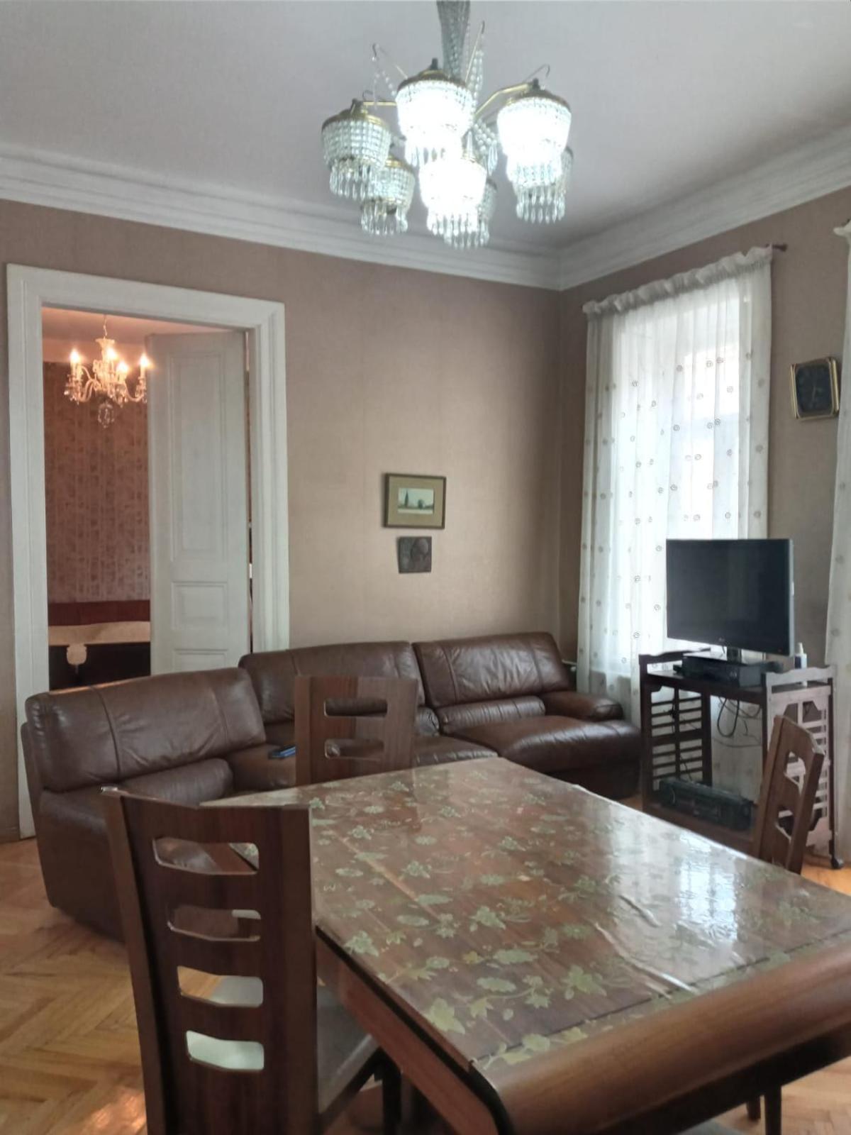 Apartment Down Town Group Tbilisi Bagian luar foto