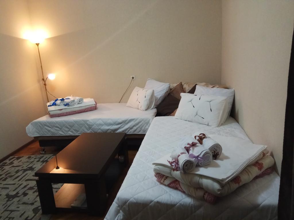 Apartment Down Town Group Tbilisi Bagian luar foto