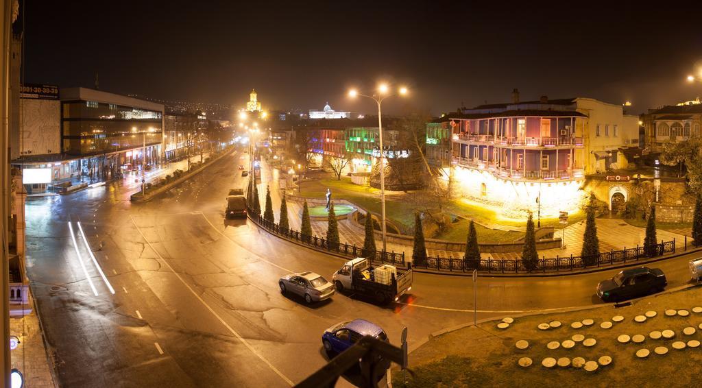 Apartment Down Town Group Tbilisi Bagian luar foto